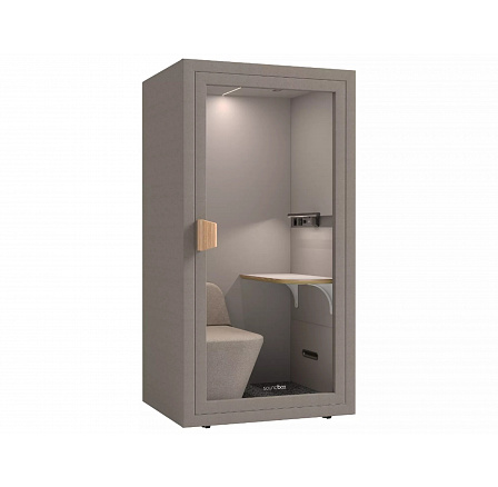 Kabina Tuesday, Hazel