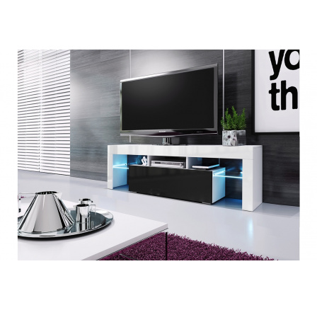 Komoda RTV Vera 138 cm - Černý lesk