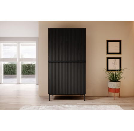 Dvoudveřová skříň Nicole s kovovými nohami a úchyty 100 cm - černý mat / černé nožky Dvoudveřová skříň Nicole s kovovými nohami a úchyty 100 cm - černý mat / černé nožky